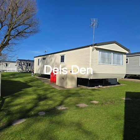 Del'S Den Lakeside Weeley Bridge Exteriör bild